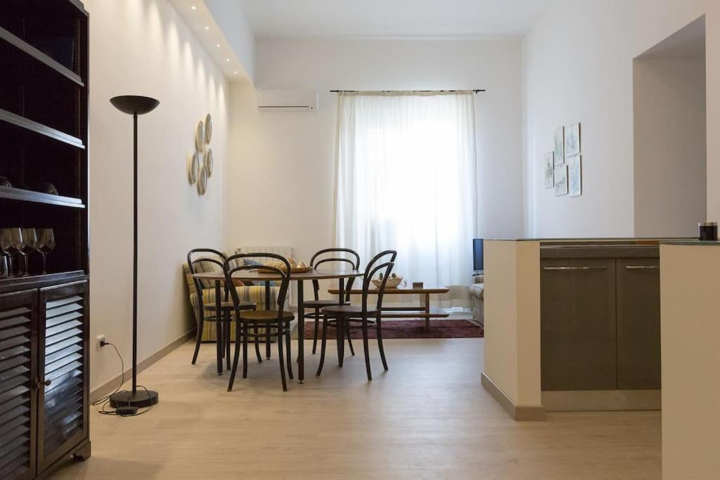 Appartamento 2 Camere Da Letto Al Politeama Palermo Buitenkant foto
